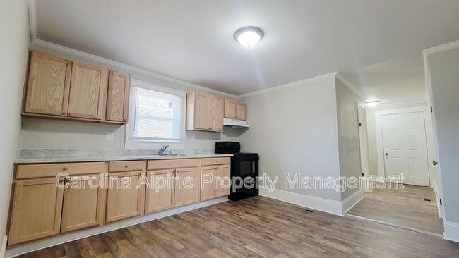 Photo - 421 Carolina Ave