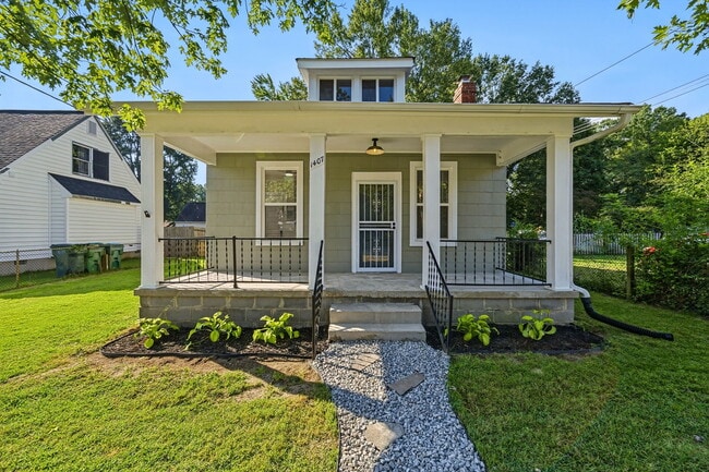 Building Photo - 1407 Rhode Island Ave