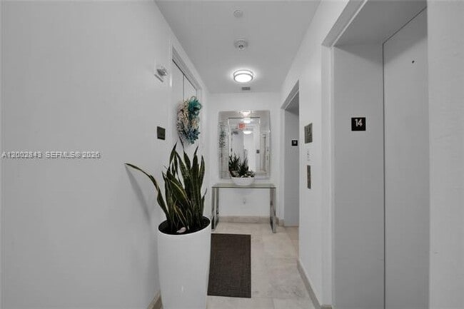 Photo - 16001 Collins Ave