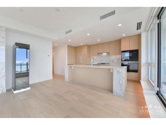 Photo - 1475 Foster St Unit 1105