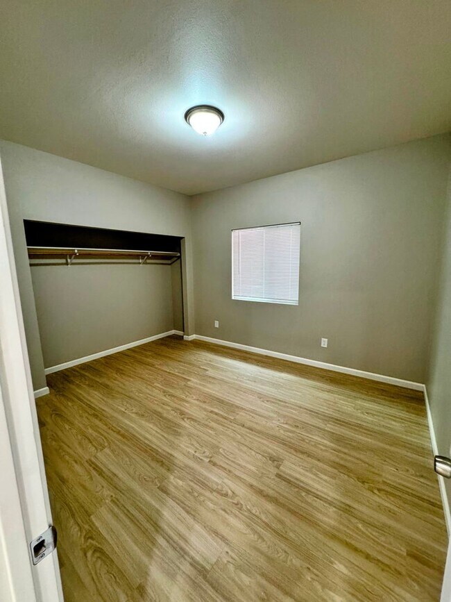 16116 Mistletoe Ln Unidad 2