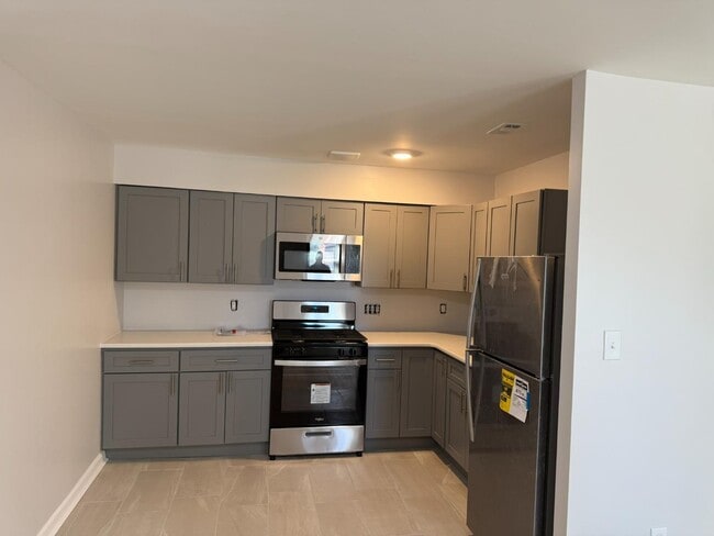 Photo - 7028 Lark Pl