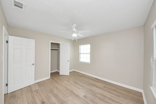 Photo - 2919 Elser St