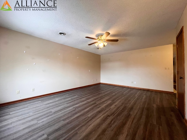 Photo - Huge Backyard - Close to Ft. Riley!