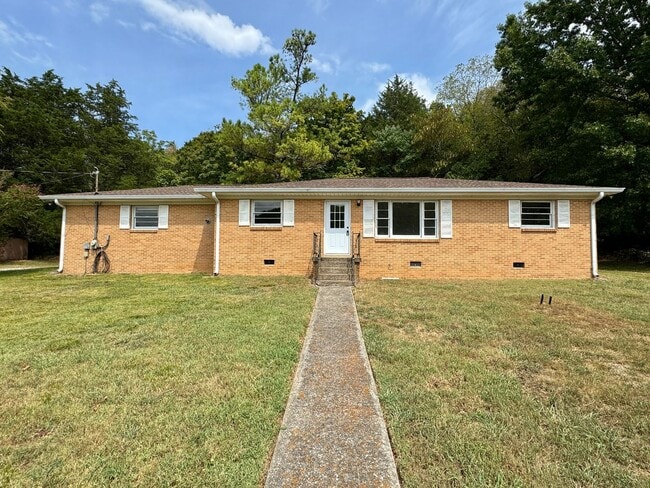 Building Photo - 2256 S Berrys Chapel Rd
