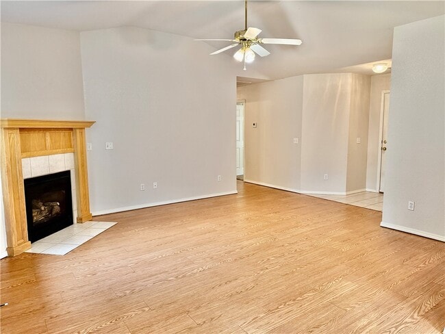 Photo - 15 Pennine Ln