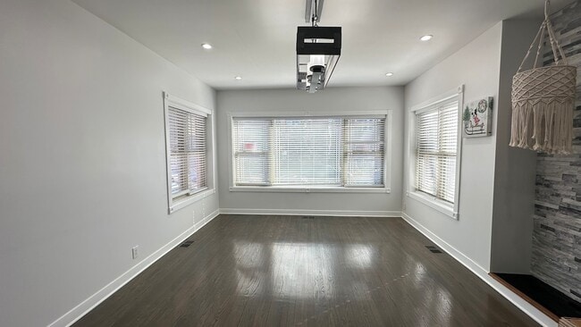 Photo - 5716 N Campbell Ave