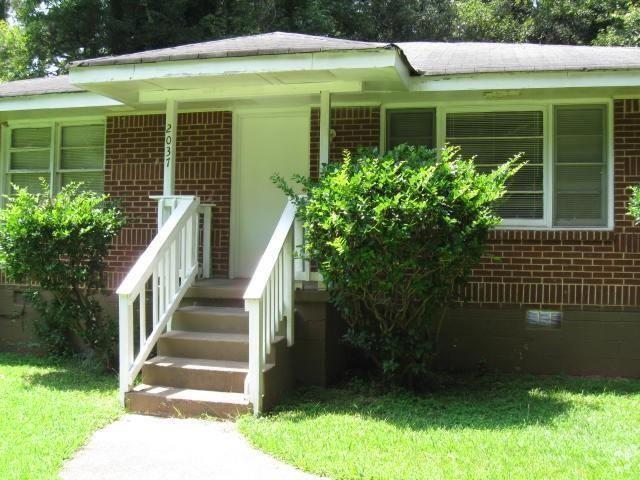 Building Photo - 2037 Rosewood Rd Rental