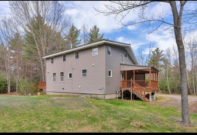 Photo - 813 Norway Rd