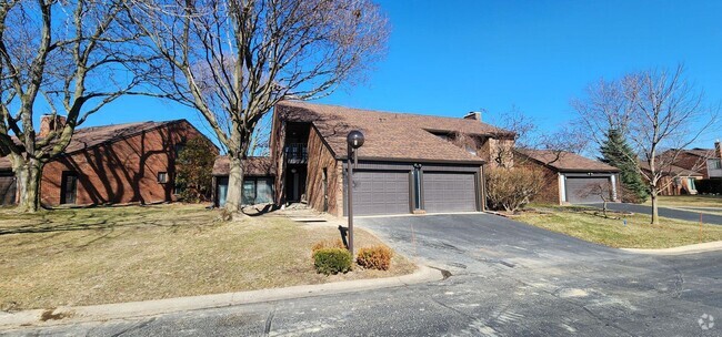 Building Photo - 4 Brookwood Ln Rental