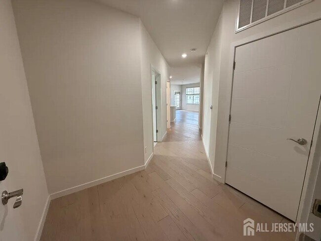 Photo - 243 Lohan Dr