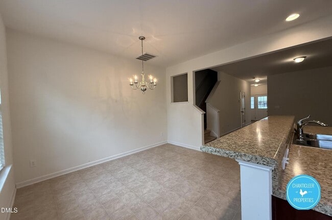 Photo - 49 E Grove Point Dr