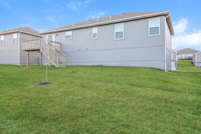 Fantastic 4bd/3ba home! Coming soon!