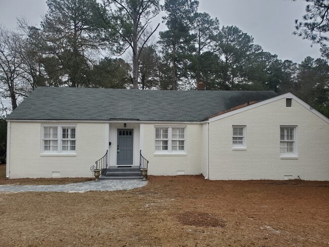 Photo - 108 Warren Rd House