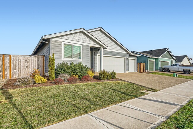 Photo - 1851 Smith Dr