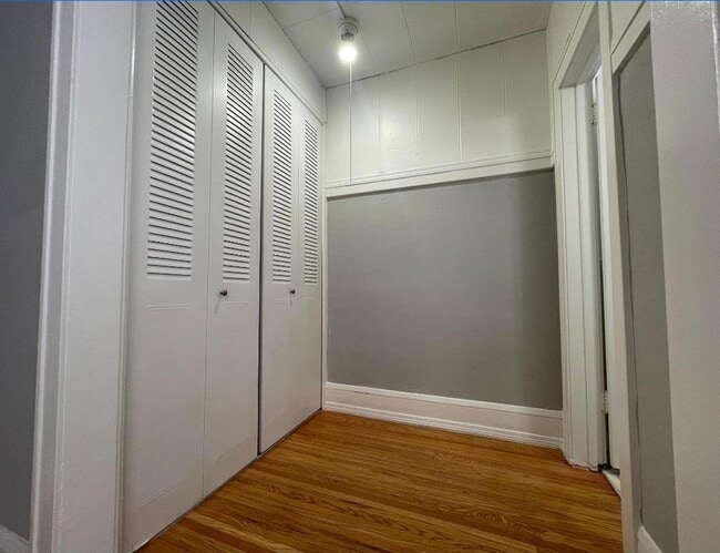 Photo - Lincoln Court Apartments