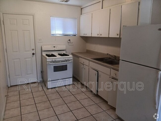Building Photo - 336 Pennsylvania St NE Rental