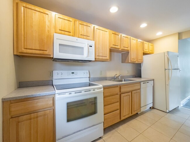Photo - 2- 8 South 4th Avenue Unit 6 South 4th Avenue