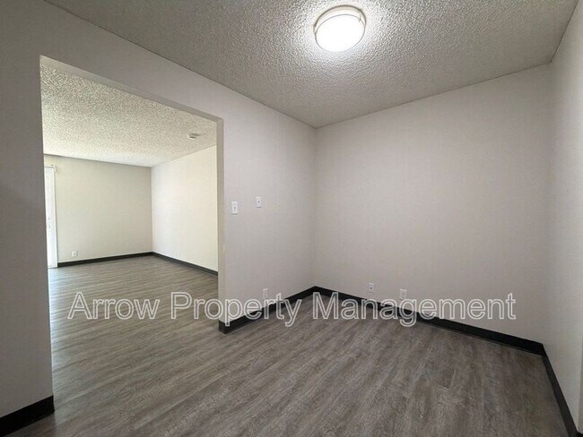 Photo - 320 Lincoln St Unit 8