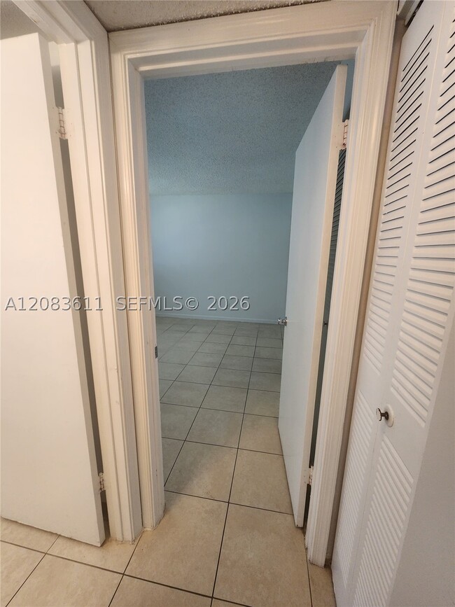 Photo - 10004 Twin Lakes Dr Unit 36-F