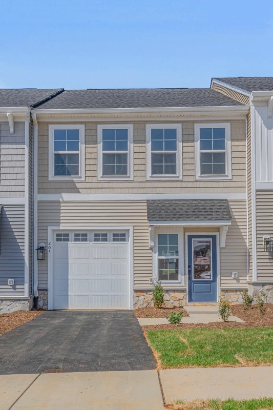 Building Photo - 205 Sunbird Ln Rental