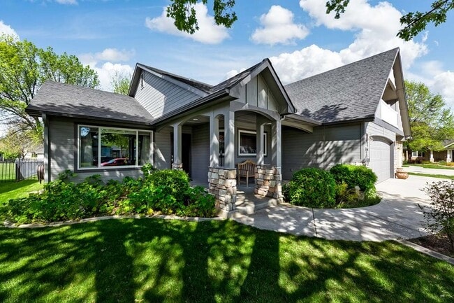 Building Photo - 4151 N Clearbrook Pl