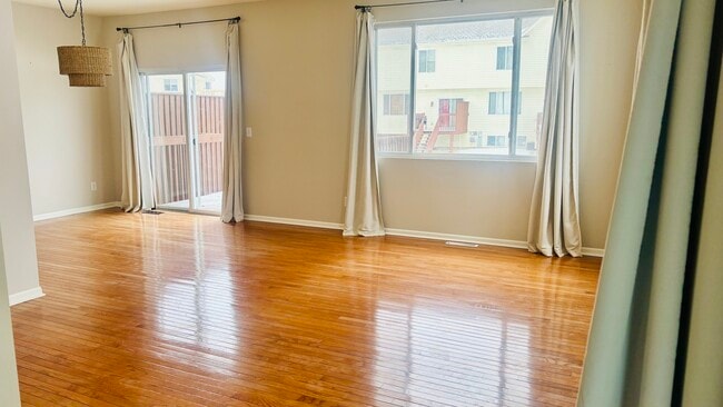 Photo - 7253 Chucks Way