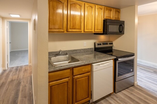 Photo - Spacious 2-Story Townhouse-Style Condo in Central Fremont – Available Now!