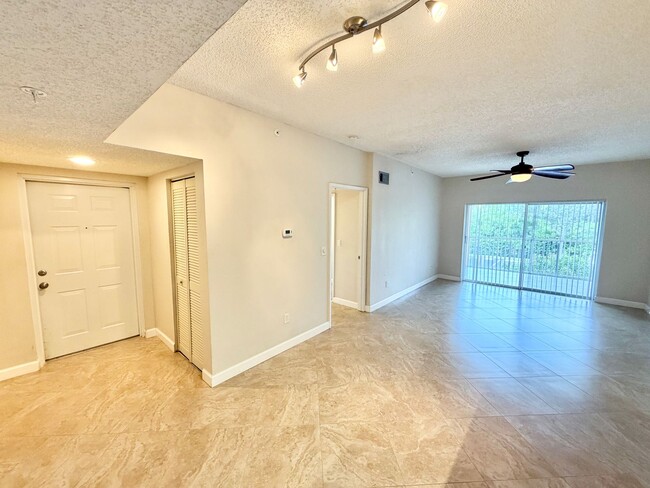 Photo - ** NAPOLI ** 2 BED / 1 BATH - CONDO - GREA...