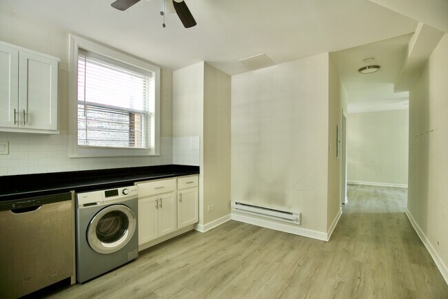 Photo - 646 W Roscoe St Unidad 6H