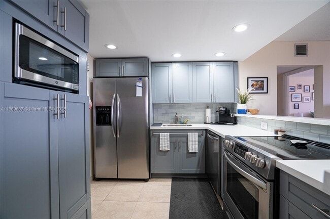 Building Photo - 500 Three Islands Boulevard Unit 1008 Rental