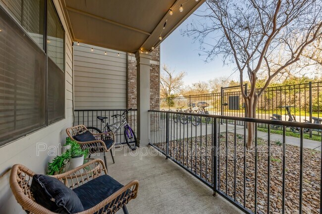 Photo - 1026 Foster Ave