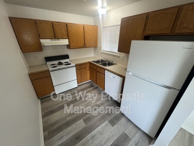 Photo - 3710 Valmont St