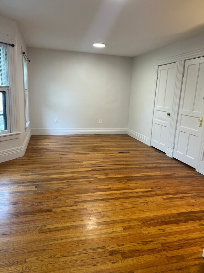 Photo - 14 Oxford St Unit 3