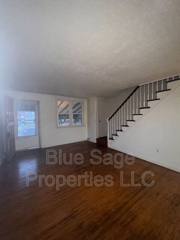 Photo - 575 S 4th St