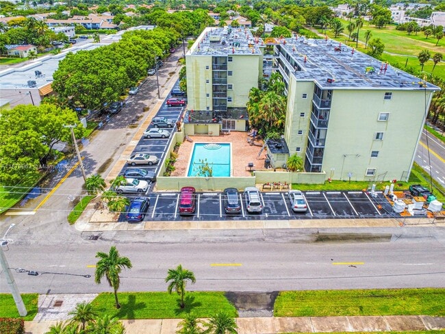 Photo - 1425 Arthur St Unit 116