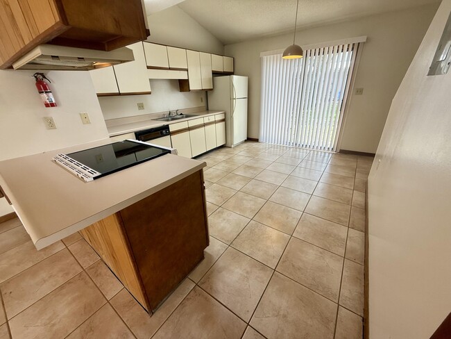 Photo - 134 Alder Ave SE