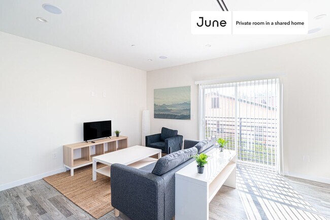 Photo - Room in Shared 5 bed/5 bath home Unit D