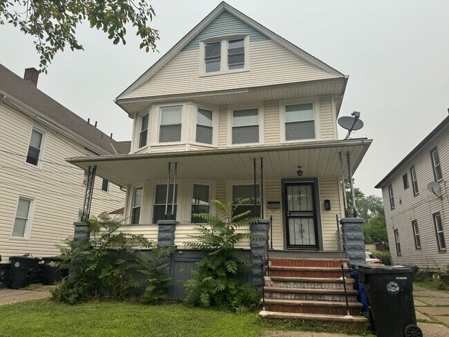 Building Photo - 6909 Worley Ave Unit UP