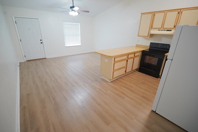Photo - 1188 High Rd