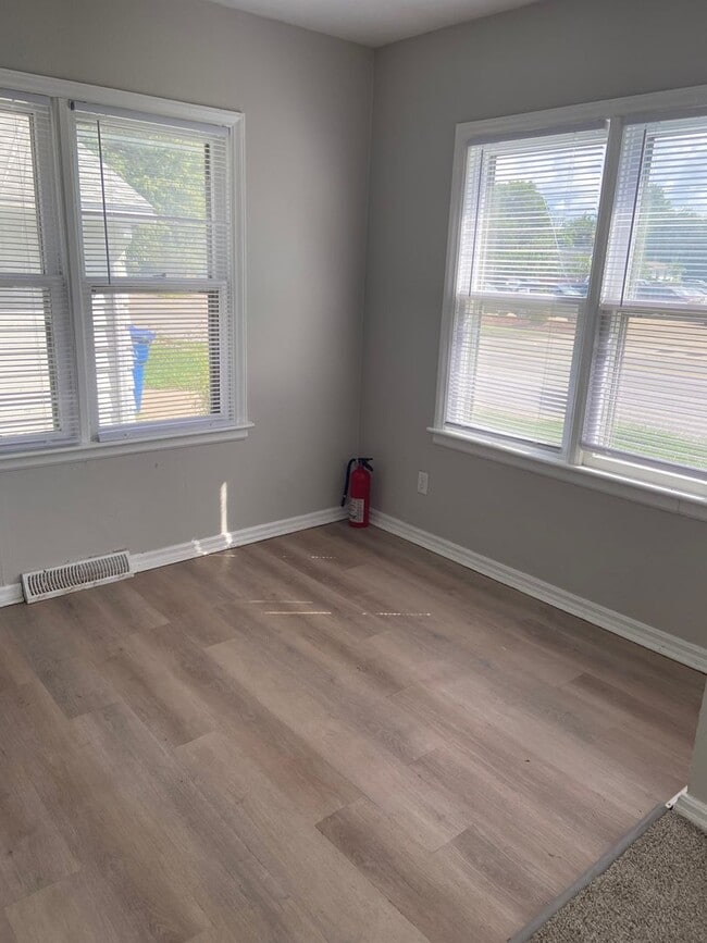 Photo - MOVE IN SPECIAL! 3 Bedroom Home with Huge ...