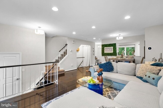 Photo - 18005 Sunset Lake Ct