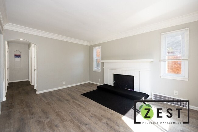 Photo - Beautiful 3 Bedroom Home!!!