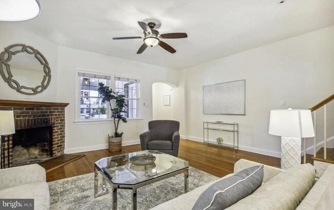 Building Photo - 1770 Hobart St NW