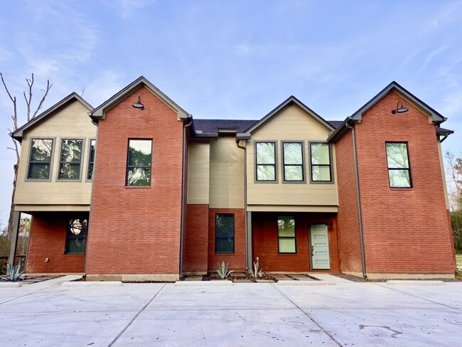 Building Photo - 12204 Hairston Cir Unit A