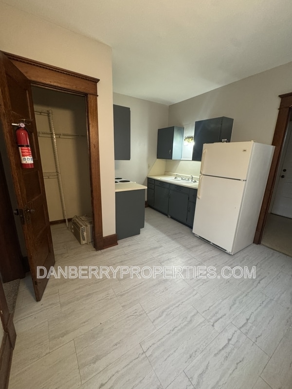 Photo - 717 N Union St