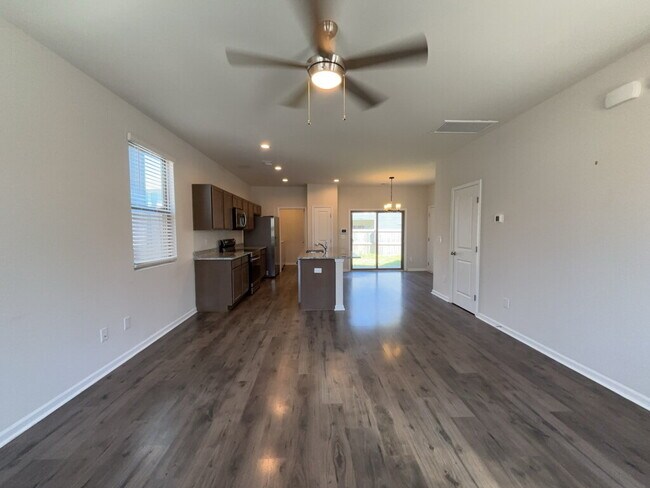 Photo - 1012 Berry Patch Cir