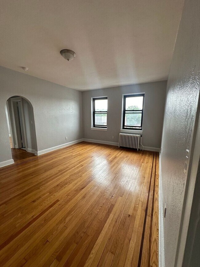 Photo - Palisades Towers