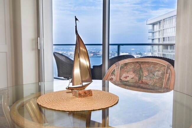 Photo - 1810 Avenida Del Mundo Unidad 1201