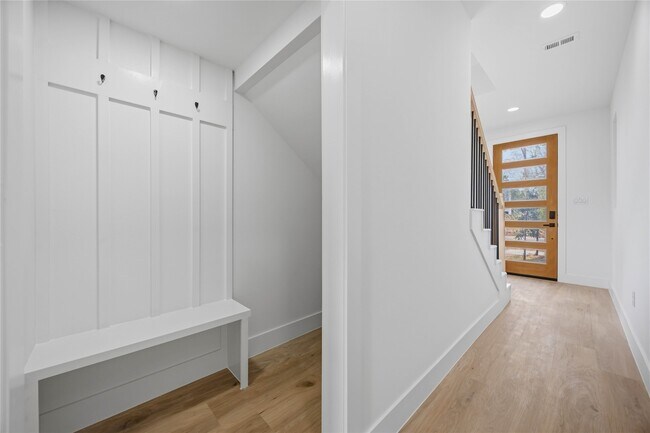 Photo - 2014 Yates St